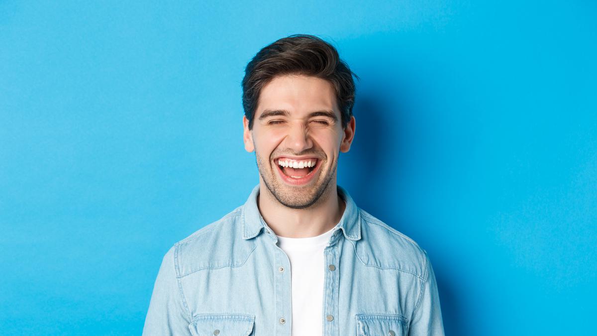 Apakah Tertawa Bisa Menyembuhkan? Studi Unik Tentang Humor dan Imunitas